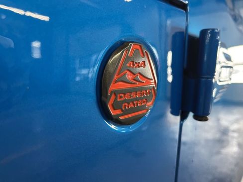 Used 2021 Jeep Gladiator Mojave w/ LED Lighting Group image 11