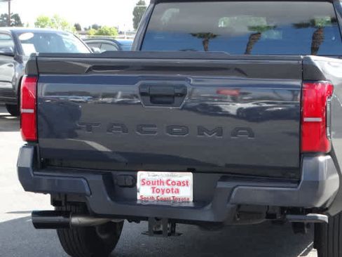 Used 2025 Toyota Tacoma SR5 image 15