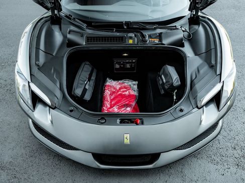 Used 2023 Ferrari 296 GTS RWD image 17