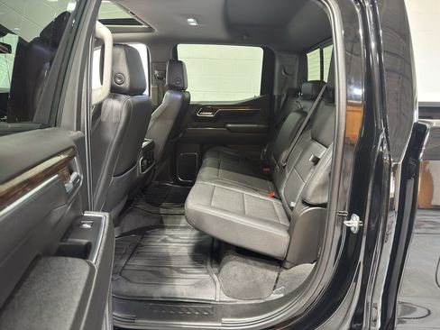 Used 2024 GMC Sierra 1500 Elevation w/ Elevation Premium Package image 13