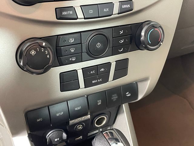 Used 2008 Ford Focus Coupe FWD image 9