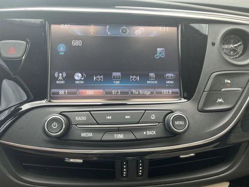 Used 2017 Buick Envision Premium AWD/4WD image 22