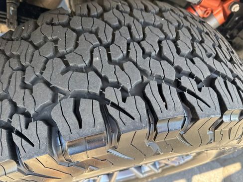 Used 2019 Ford F150 Raptor w/ Equipment Group 802A Luxury image 18