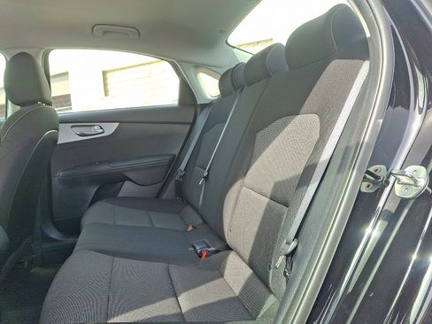 Certified 2023 Kia Forte LXS w/ LXS Technology Package image 10