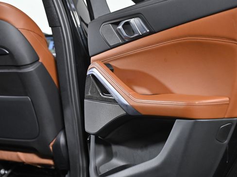 Used 2023 BMW X6 M50i w/ Executive Package image 38