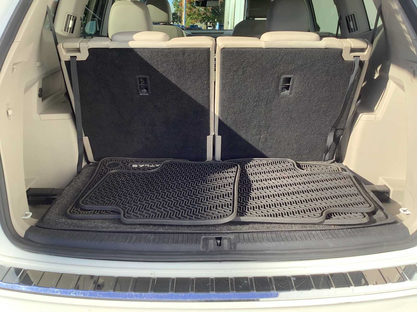 Used 2021 Volkswagen Atlas SEL Premium AWD/4WD image 19