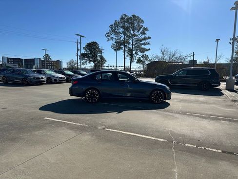 New 2026 BMW 330i 330i w/ M Sport Package image 4