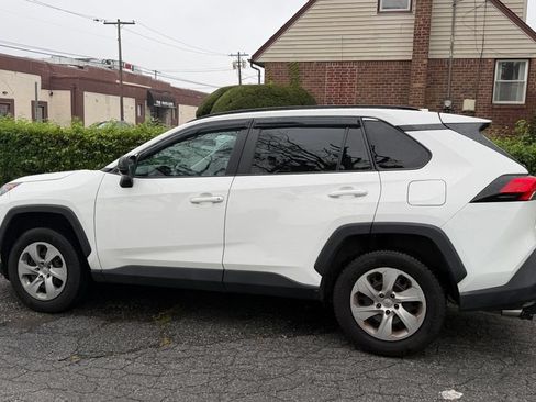 Used 2020 Toyota RAV4 LE w/ All Weather Liner Package AWD/4WD image 8
