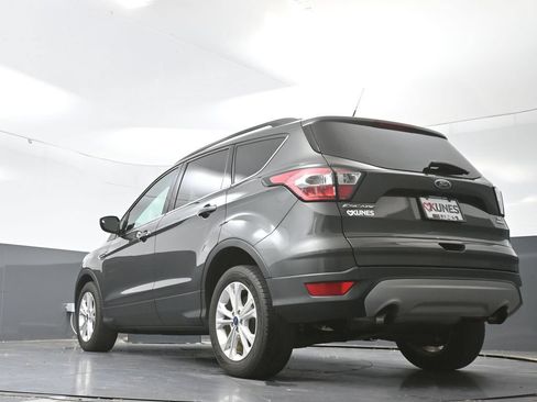 Used 2018 Ford Escape SE w/ SE Sync 3 Package FWD image 54