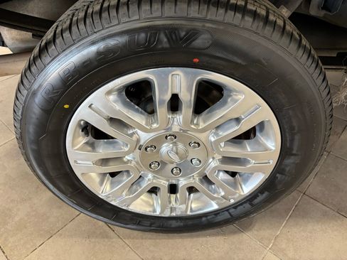 Used 2011 Ford F150 Platinum image 9