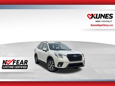 Used 2022 Subaru Forester Premium w/ Popular Package #1 image 1