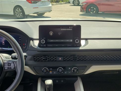 Used 2023 Honda Accord LX image 18