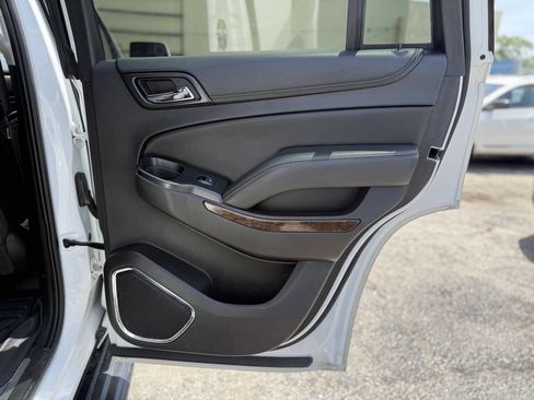 Used 2018 Chevrolet Tahoe LT RWD image 25