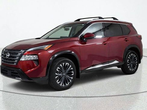 Used 2025 Nissan Rogue Platinum FWD image 3