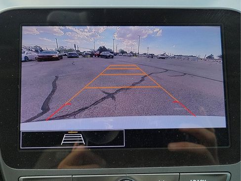 Used 2023 Chevrolet Malibu LT image 14