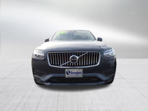 Used 2020 Volvo XC90 T6 Momentum w/ Protection Package Premier image 4