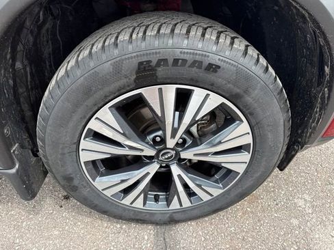 Certified 2023 Nissan Rogue SV w/ SV Premium B Package AWD/4WD image 34