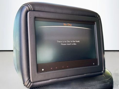 Used 2019 Nissan Pathfinder Platinum image 28