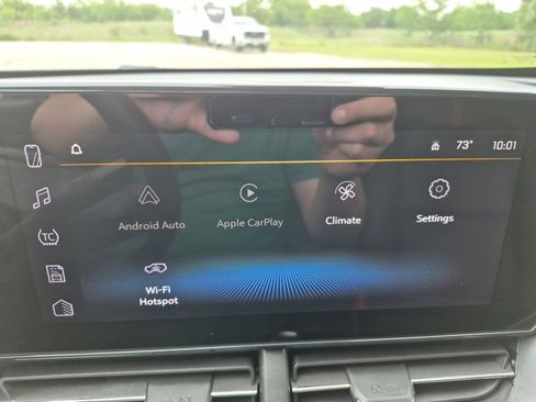 Used 2025 Chevrolet Trax RS w/ Driver Confidence Package image 15