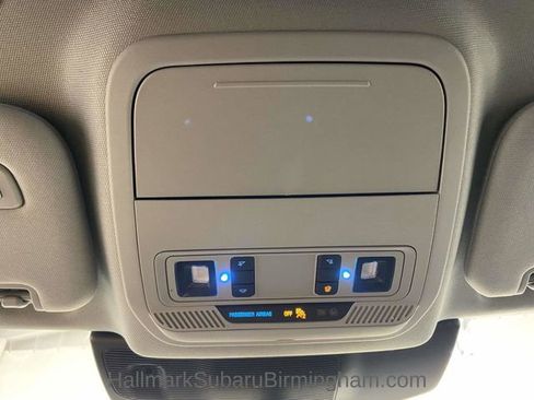 Used 2023 Ford Explorer Limited image 16