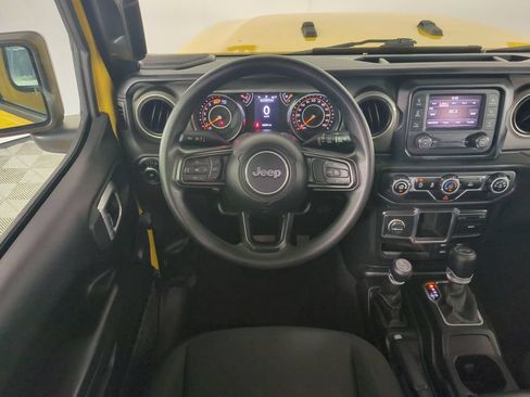 Used 2021 Jeep Wrangler Unlimited Sport AWD/4WD image 17