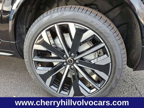 New 2026 Volvo XC90 B6 Plus w/ Protection Package Premier image 5