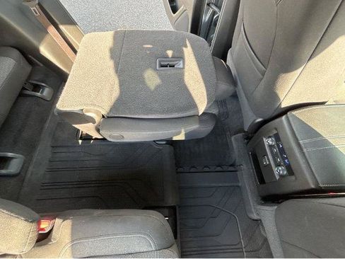 Used 2023 Chevrolet Traverse LT w/ LPO, Floor Liner Package AWD/4WD image 8