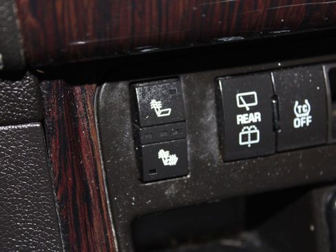 Used 2017 Chevrolet Traverse LT w/ Style and Technology Package image 36