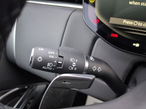 New 2026 Land Rover Range Rover SE image 28