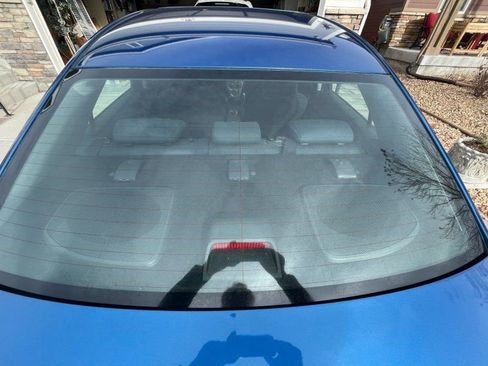 Used 2010 Toyota Yaris L image 27