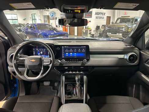 Used 2023 Chevrolet Colorado LT w/ LT Convenience Package image 14