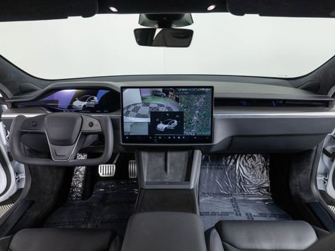 Used 2021 Tesla Model S Plaid image 31