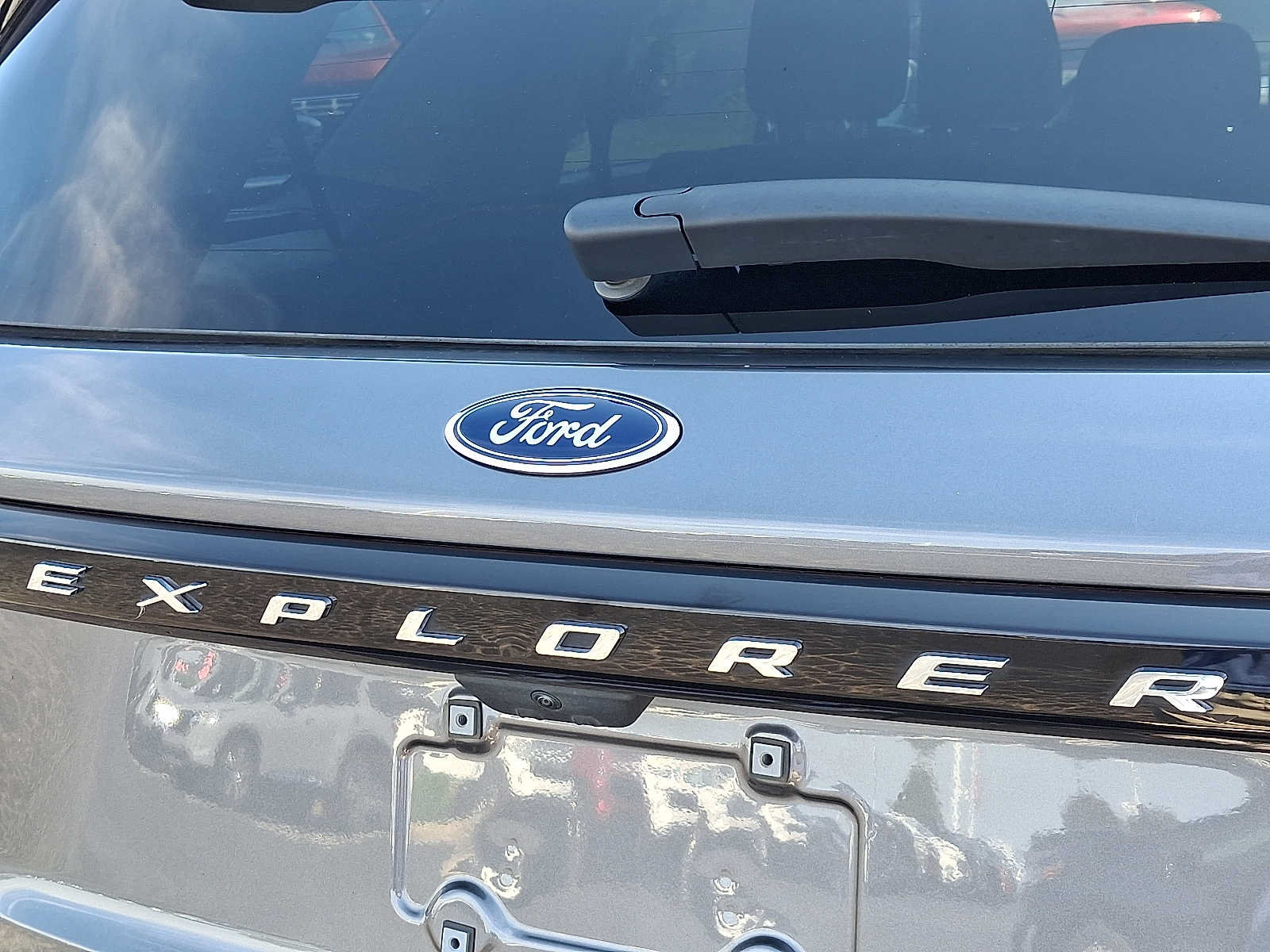 Used 2025 Ford Explorer Active w/ Active Comfort Package AWD/4WD image 29