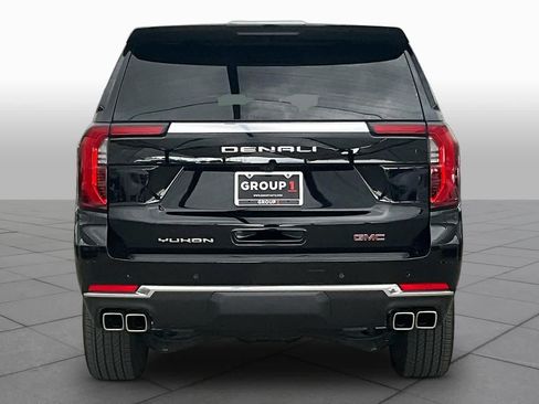 Used 2026 GMC Yukon Denali AWD/4WD image 5