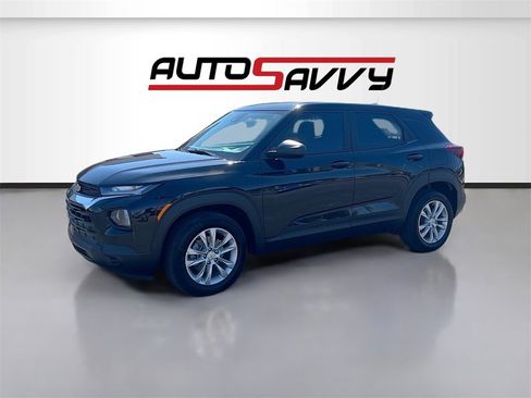 Used 2023 Chevrolet TrailBlazer LS image 3