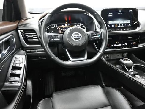 Used 2021 Nissan Rogue SL w/ Premium Package FWD image 11