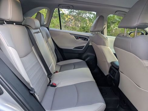 Used 2025 Toyota RAV4 Limited w/ Advanced Technology Package AWD/4WD image 18