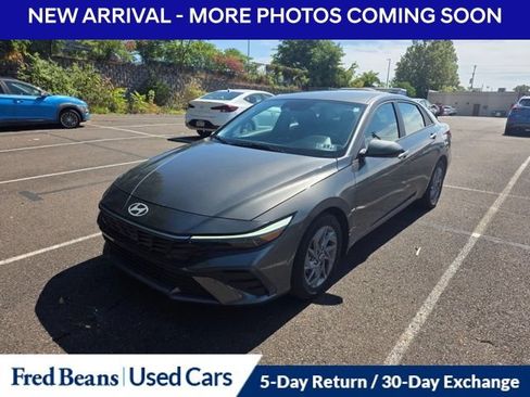 Certified 2024 Hyundai Elantra SEL FWD image 1