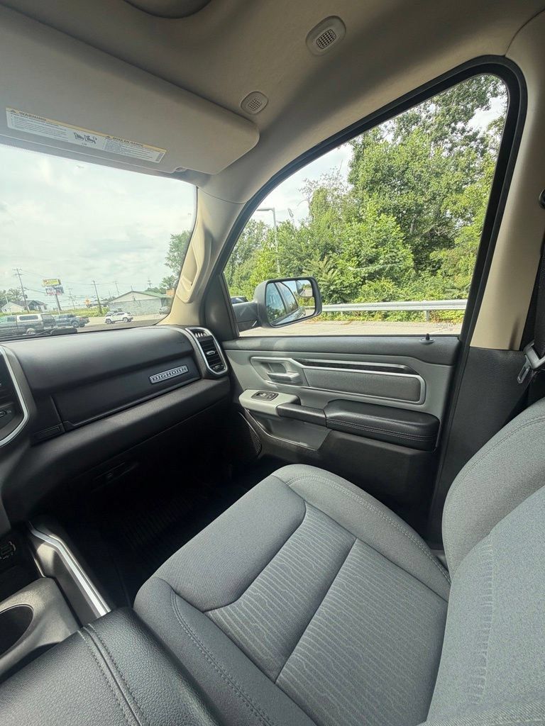 Used 2020 RAM 1500 Big Horn AWD/4WD image 16