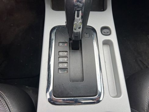 Used 2010 Mercury Mariner Premier image 27