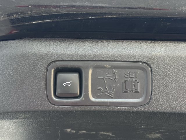 Used 2024 Ford Expedition XLT RWD image 34