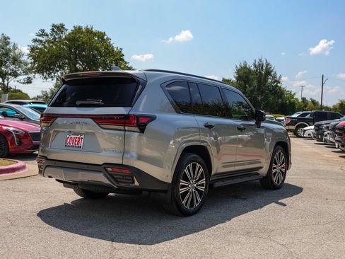 Used 2026 Lexus LX 700h Luxury w/ Appearance Package AWD/4WD image 4