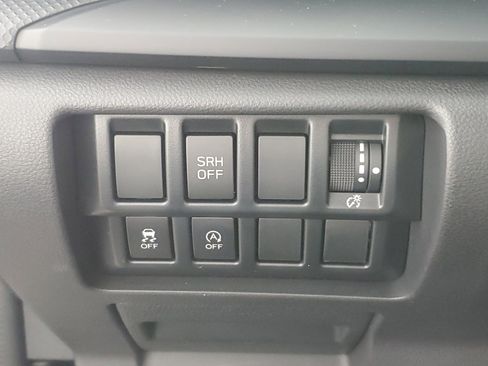 Used 2021 Subaru Forester image 25