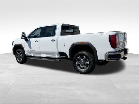 New 2025 GMC Sierra 2500 SLT w/ SLT Premium Package image 29