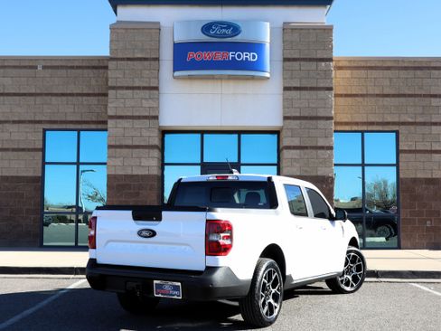 New 2026 Ford Maverick Lariat image 6