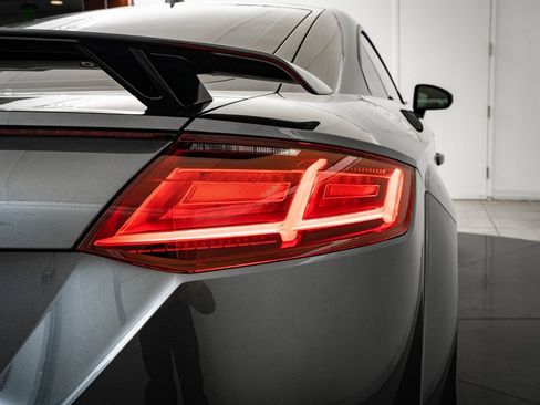 Used 2018 Audi TT RS w/ Technology Package image 9