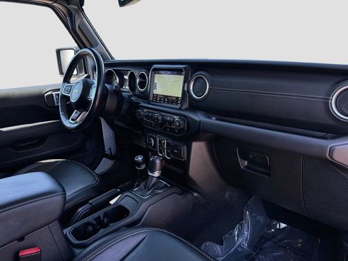 Used 2023 Jeep Wrangler Unlimited Sahara w/ Cold Weather Group AWD/4WD image 34