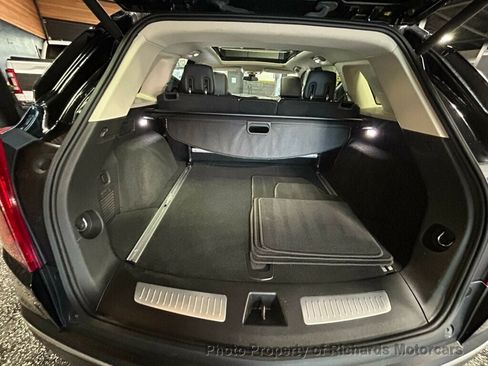 Used 2017 Cadillac XT5 Premium Luxury AWD/4WD image 16