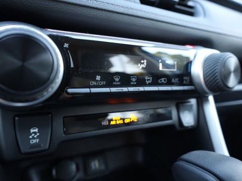 Used 2024 Toyota RAV4 LE image 22