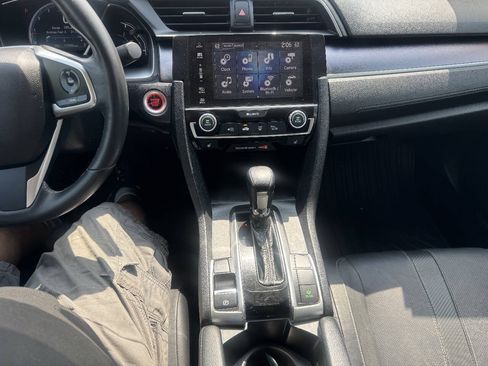 Used 2018 Honda Civic EX-L image 16